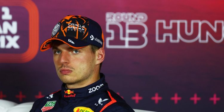 Verstappen dobio primamljivu ponudu: Na pomolu senzacionalan transfer u Formuli 1