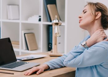 Bol u vratu može biti uzrokovana jednim sindromom. U ovim slučajevima se obratite ljekaru