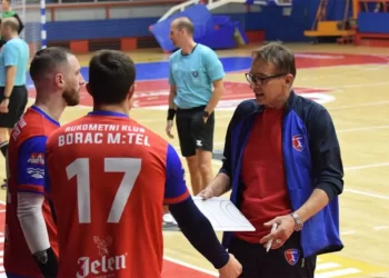 Masovno trovanje u Borcu: Osam igrača prebačeno u bolnicu