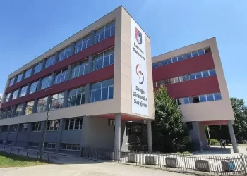 Nove dojave o bombama u sarajevskim školama. Ovaj put stigla u Drugu gimnaziju