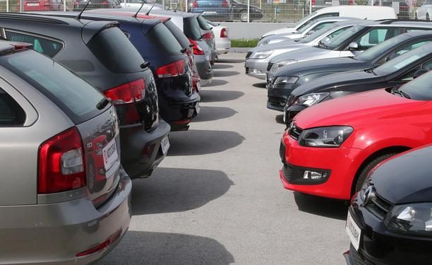 Raste broj prvi put registriranih vozila u našoj zemlji. Najviše ih kupuju fizička lica