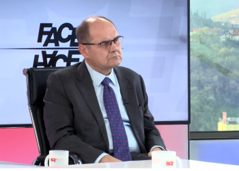 Schmidt spreman koristiti Bonske ovlasti ako prođe neustavni prijedlog zakona o Ustavnom sudu