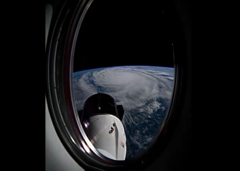 Stiže razorni uragan Milton koji neće napraviti samo haos na zemlji. Zbog njega i astronauti zapeli u svemiru