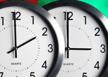 Sve više zemalja zaustavljaju kazaljke na satu. Evo u kojim zemljama ljetno računanje vremena je historija