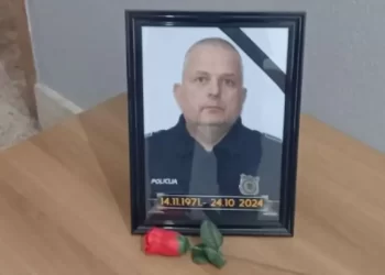 U Bosanskom Novom sutra sahrana ubijenog policajca Ozrena Marana