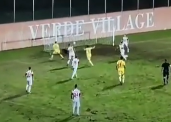 Veliki skandal u komšiluku. Igrač pogodio prečku, sudija svirao pogodak