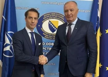 Zamjenik šefa NATO-a sa Helezom: Zabrinjava nas retorika podjela u BiH, NATO je spreman reagovati