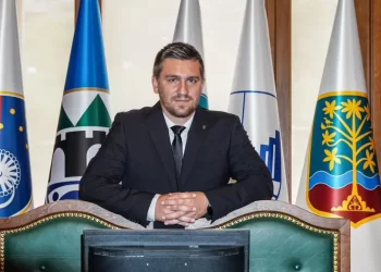 Ademović kaže da je spreman podnijeti ostavku, ali i optužuje: Sve se podređuje narativu da se problemi ne mogu riješiti dok ne budem sklonjen