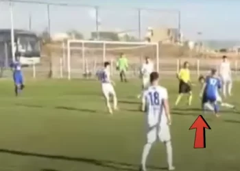 Nezapamćene scene u Srbiji: Golman davio sudiju, utakmica prekinuta
