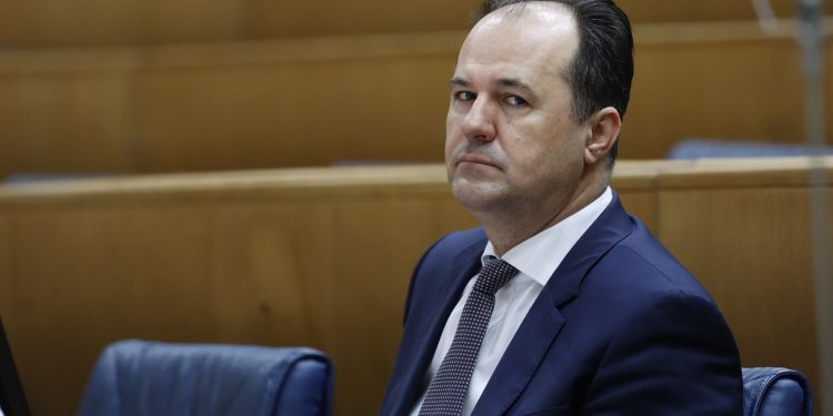 SDA pozvala Cvitanovića da se pridruži opoziciji i da sruše vladajuću većinu. Softić: On je vaga, vidjet ćemo do koje mjere je spreman ići