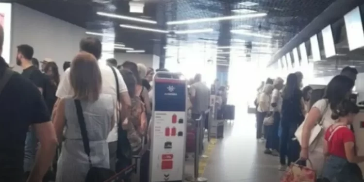 Sumnjiva pošiljka iz Singapura stigla u Beograd: Oglasila se Granična policija, evo šta su pronašli