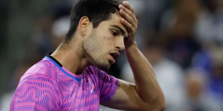 Teniska senzacija u Parizu: Francuz eliminisao Carlosa Alcaraza u osmini finala