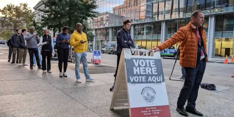 Večeras biste mogli čuti za ove pojmove: Znate li šta su ‘crvena fatamorgana’ i ‘plavi preokret’ i zašto su važni za američke izbore