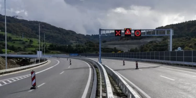 Završeni radovi na dionici autoceste A-1 Lašva -Kakanj, saobraćaj normalizovan