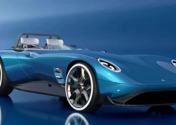 Camal Scoperta je italijanska jurilica s britanskom tehnologijom i nevjerojatno malom masom