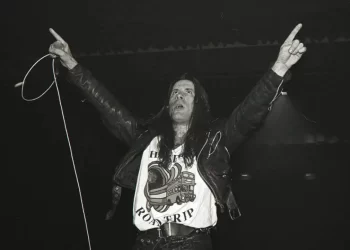 Kad muzika upetlja prste u historiju: U decembru je otišao John Lennon, a došao Bruce Dickinson