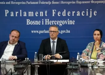 Komisija za informisanje traži prenošenje sjednica Parlamenta FBiH u programu javnih  emitera FBiH