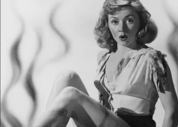 Omiljena glumica zlatnog doba Hollywooda istom čovjeku je rodila i djecu i unuke: Pronašao je u krevetu s maloljetnim sinom