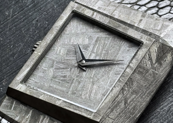 Ovaj sat je isklesan iz meteorita koji je udario Zemlju prije milion godina: Niko ne zna kolika će mu biti cijena