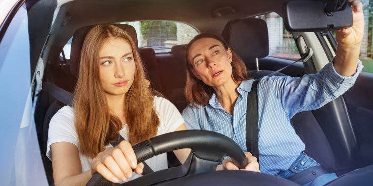 Savjeti za vozače početnike: Evo kako da vam ova kompleksna radnja postane rutina