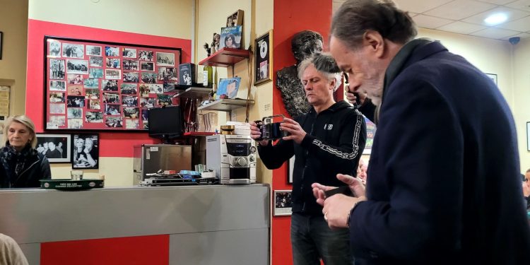 Uz hepening ‘Domovino, noćas sam te sanjao’ u ‘Šetalištu’, Šemsudin Gegić započeo snimanje novog filma ‘Mladež: Bosnom’