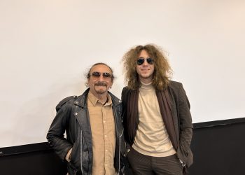 Željko Bebek za Raport: Ispunila mi se želja koju čak nisam smio ni zamišljati. Bili bi glupo da ja sad pjevam za 50 godina Bijelog dugmeta