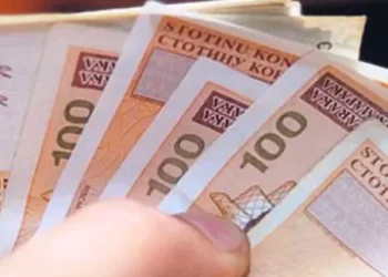 Žena u torbici našla tiket za loto na koji je zaboravila. Dobila je oko 190.000 maraka