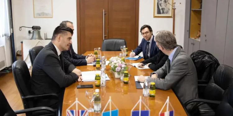 Britanski ambasador Julian Reilly u Širokom Brijegu razgovarao sa lokalnim vlastima