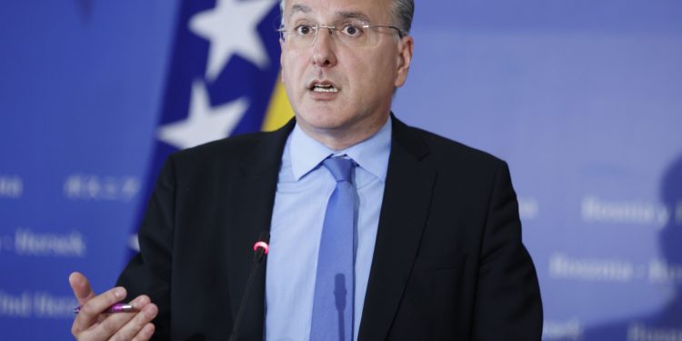 Damir Arnaut o oglašavanju njegove-Naše stranke: Imamo dva ministra u Vladi FBiH, a mjere tražite saopćenjem