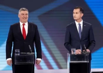 Danas odluka o novom predsjedniku Hrvatske. Broj glasova Primorca u prvom krugu  začudio je i ljude bliske Milanoviću