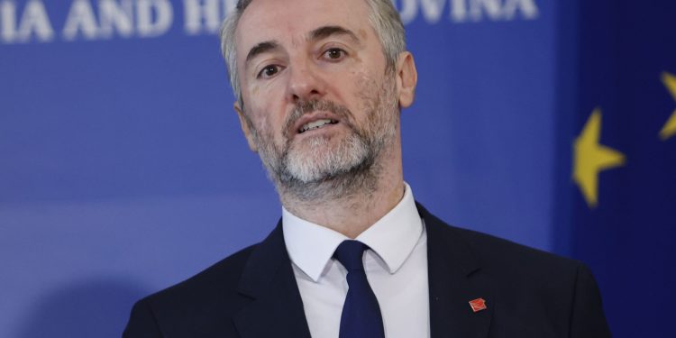 Forto ide na javno saslušanje. Razlog – loši rezultati njegovog ministarstva