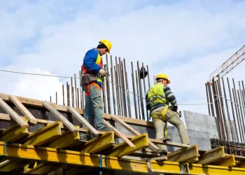 Grafike pokazuju enorman skok: Najveći rast plaće u BiH u zadnjih 30 godina
