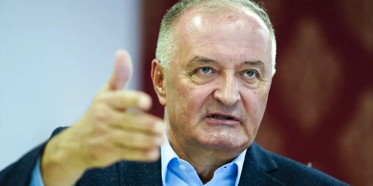 Helez zaprijetio: Oni koje se ogluše o ovu odluku mogu očekivati istu sudbinu kao i Dodik. Pa ko voli, nek izvoli