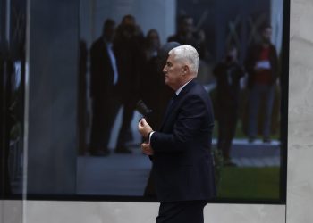 I HDZ je satjeran u kut. Čini se da Čović više nema puno manevarskog prostora, Dodik odbio da mu se odazove na sastanak!?