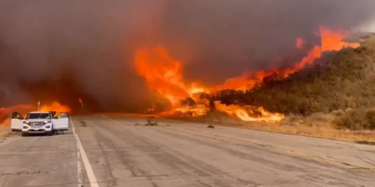Kalifornija opet gori: Novi požar prijeti životima, naređena evakuacija stanovništva