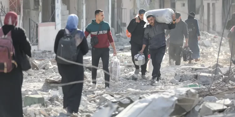 Kamioni s humanitarnom pomoći spremni za ulazak u Gazu