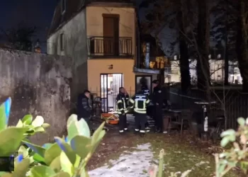 Masakr na Cetinju: Pomahnitali muškarac ubio najmanje šest osoba, među njima dvoje djece. U bjekstvu je