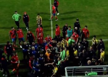 Masovna tuča nakon utakmice Borca i Kairata: Ne zna ko je koga udarao