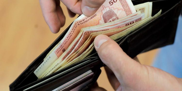 Minimalac i malac: Mlate nas jednim brojkama da bi nas ubile druge