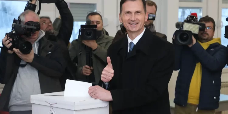 Na društvenim mrežama zbijaju šale s Primorcem, za Milanovića kažu da je dobio još pet godina da ne radi ništa