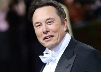 Nakon Njemačke, Elon Musk je sada udario na Veliku Britaniju: Torijevci traže nacionalnu istragu o bandama silovatelja djece