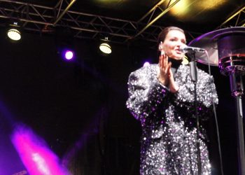 Nina Badrić ispred Vijećnice u Sarajevu napravila spektakl