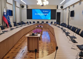 Oko 11.000 potpisnika peticije poziva Vladu Slovenije da povuče prijedlog zakona o medijima