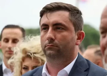 Opozicija ne krije bijes: Iz budžeta RS nestaju milijarde, a hapse Petrovića zbog stipendija