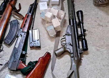 Ovakav ulov nisu očekivali: Policija pretresala kuće u Stocu i pronašla arsenal oružja