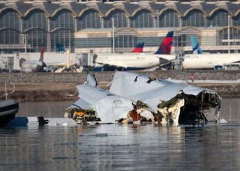 Pronađene crne kutije iz aviona koji je pao u blizini Washingtona