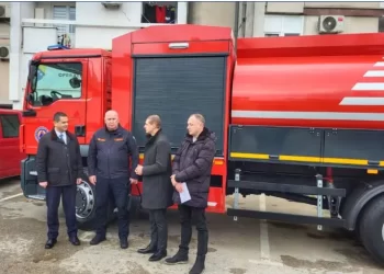 Uručeni ključevi novog vatrogasnog vozila Općini Jablanica, vrijednog 300.000 maraka