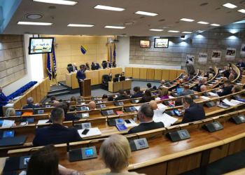 Vanredna sjednica Parlamenta FBiH. Hoće li biti usvojen prijedlog rekordnog budžeta za 2025. godinu?