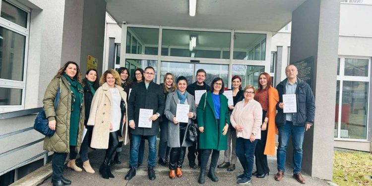 KCUS: Prva međunarodna škola o liječenju idiopatske skolioze u BiH