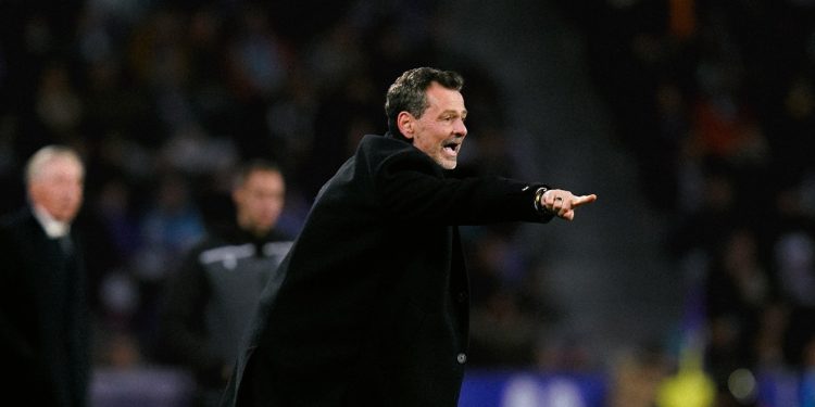 Klub legendarnog Ronalda sve više tone: Trener smijenjen nakon samo utakmica